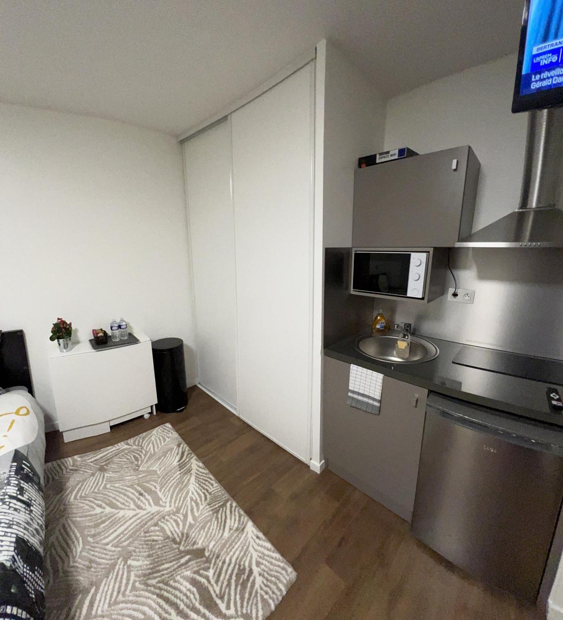 Studio Proche Du Centre Paris 15 Min Роні-су-Буа Екстер'єр фото